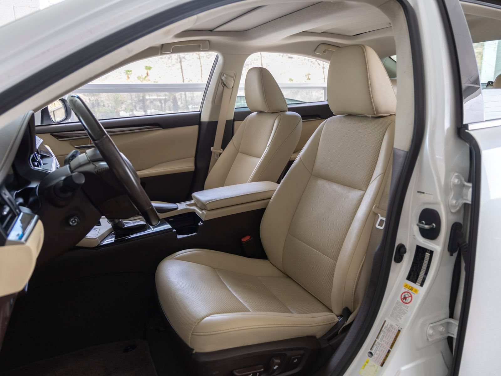 Used 2018 Lexus ES 350 w/ Navigation System Package FWD image 11
