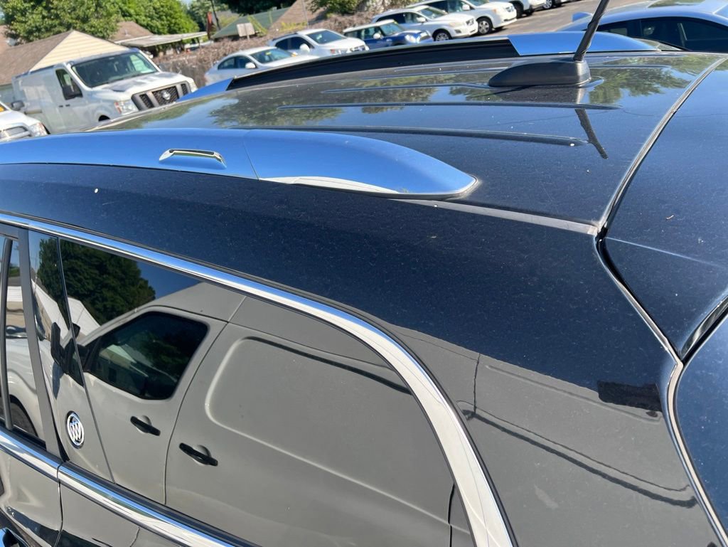 Used 2017 Buick Enclave Leather FWD image 9