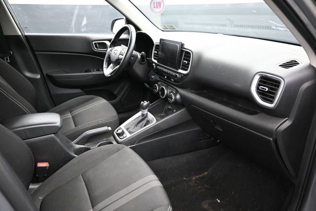 Used 2020 Hyundai Venue SEL w/ Convenience + Premium Package FWD image 13