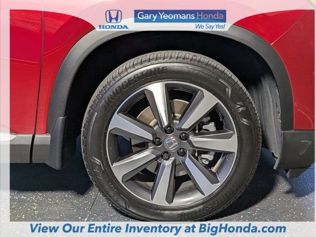 Certified 2025 Honda Pilot Touring image 14