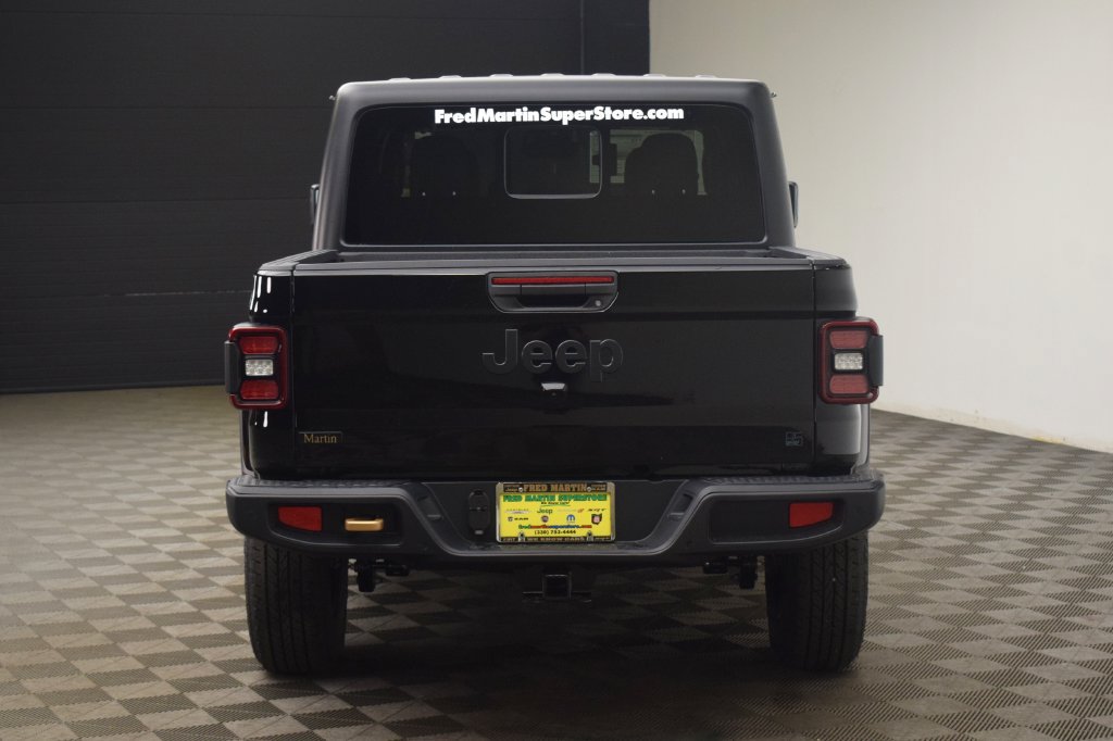 New 2026 Jeep Gladiator Sport AWD/4WD image 13