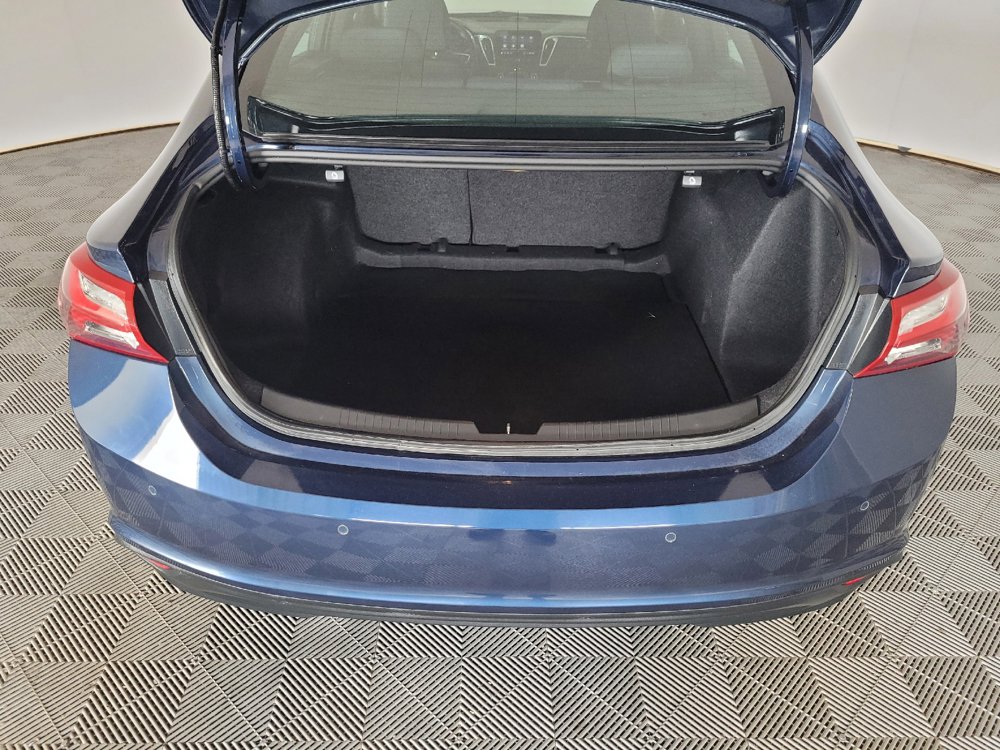 Used 2020 Chevrolet Malibu LT FWD image 29