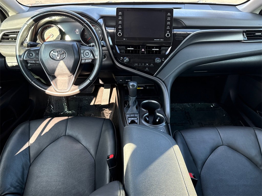 Used 2023 Toyota Camry XSE image 10