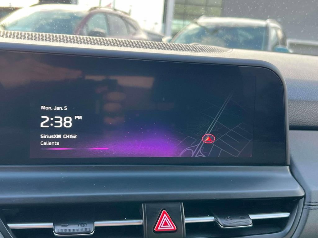 Used 2025 Kia Seltos SX image 28