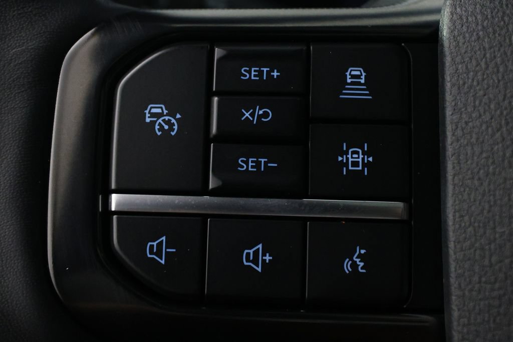 Used 2025 Ford F250 Platinum AWD/4WD image 22