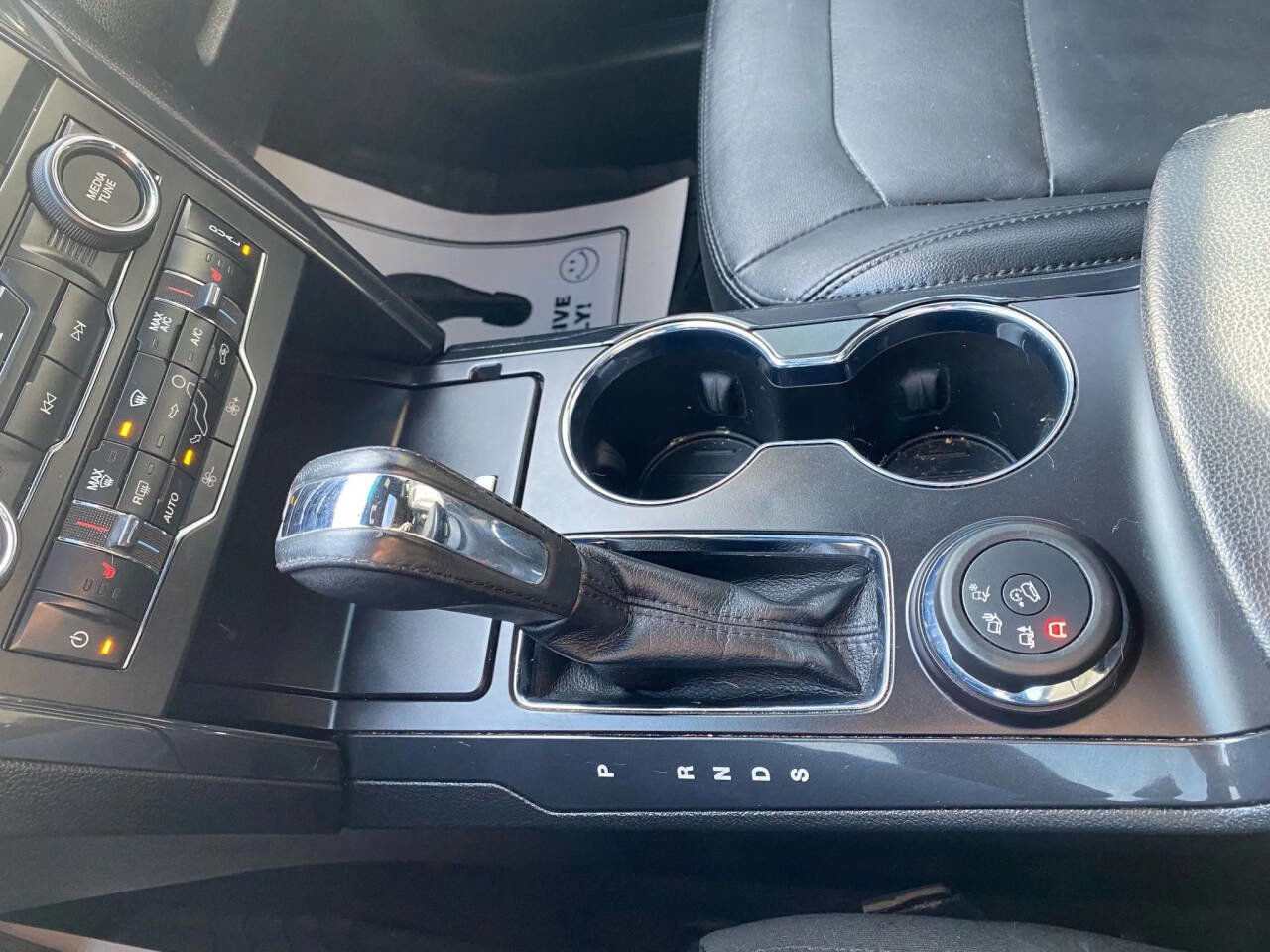 Used 2016 Ford Explorer XLT w/ Equipment Group 202A image 20