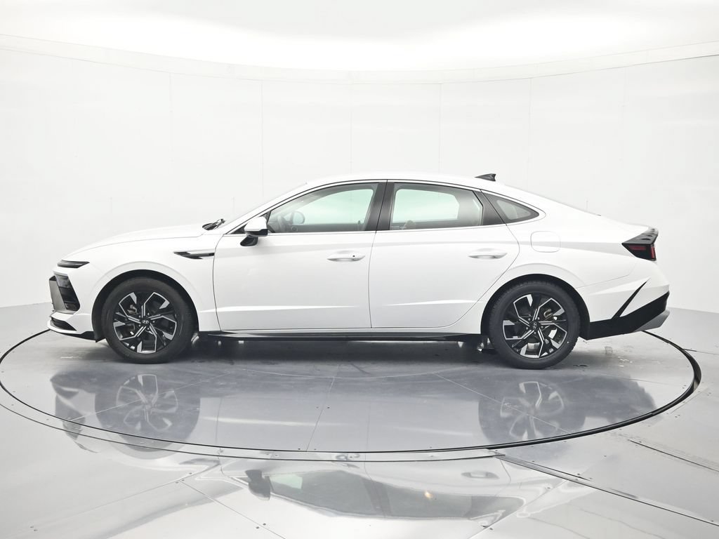 Used 2025 Hyundai Sonata SEL FWD image 8