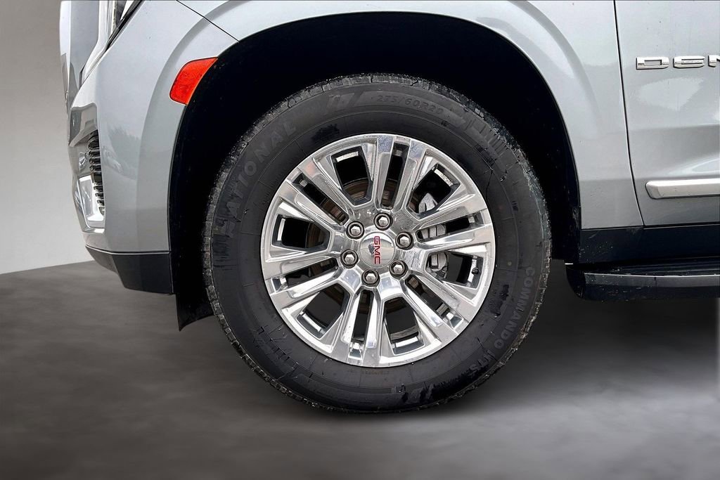 Used 2024 GMC Yukon XL Denali RWD image 35