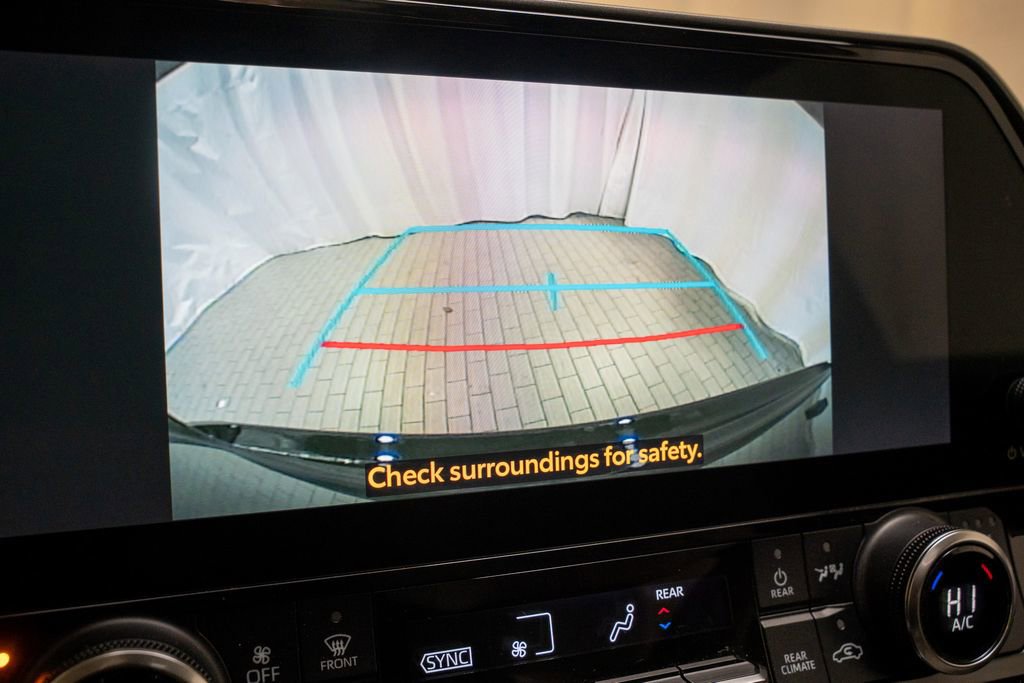 Used 2023 Toyota Highlander Bronze Edition image 16