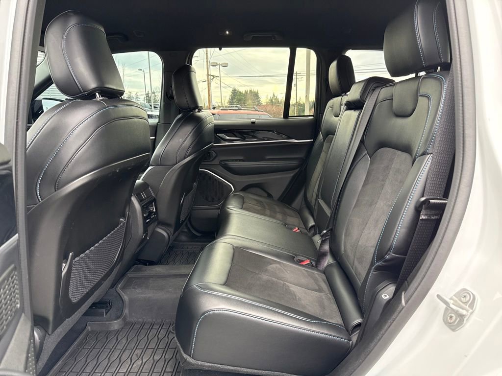 Used 2023 Jeep Grand Cherokee Trailhawk w/ Advanced Protech Group II image 29