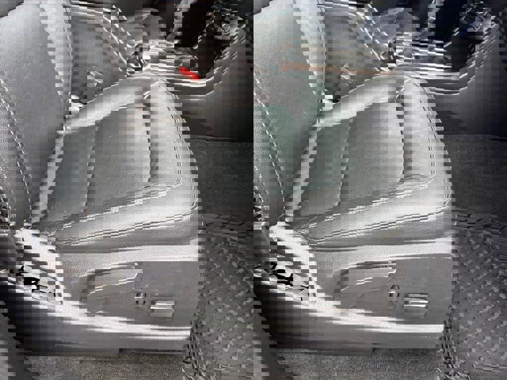 Used 2018 GMC Canyon SLT w/ Driver Alert Package image 7