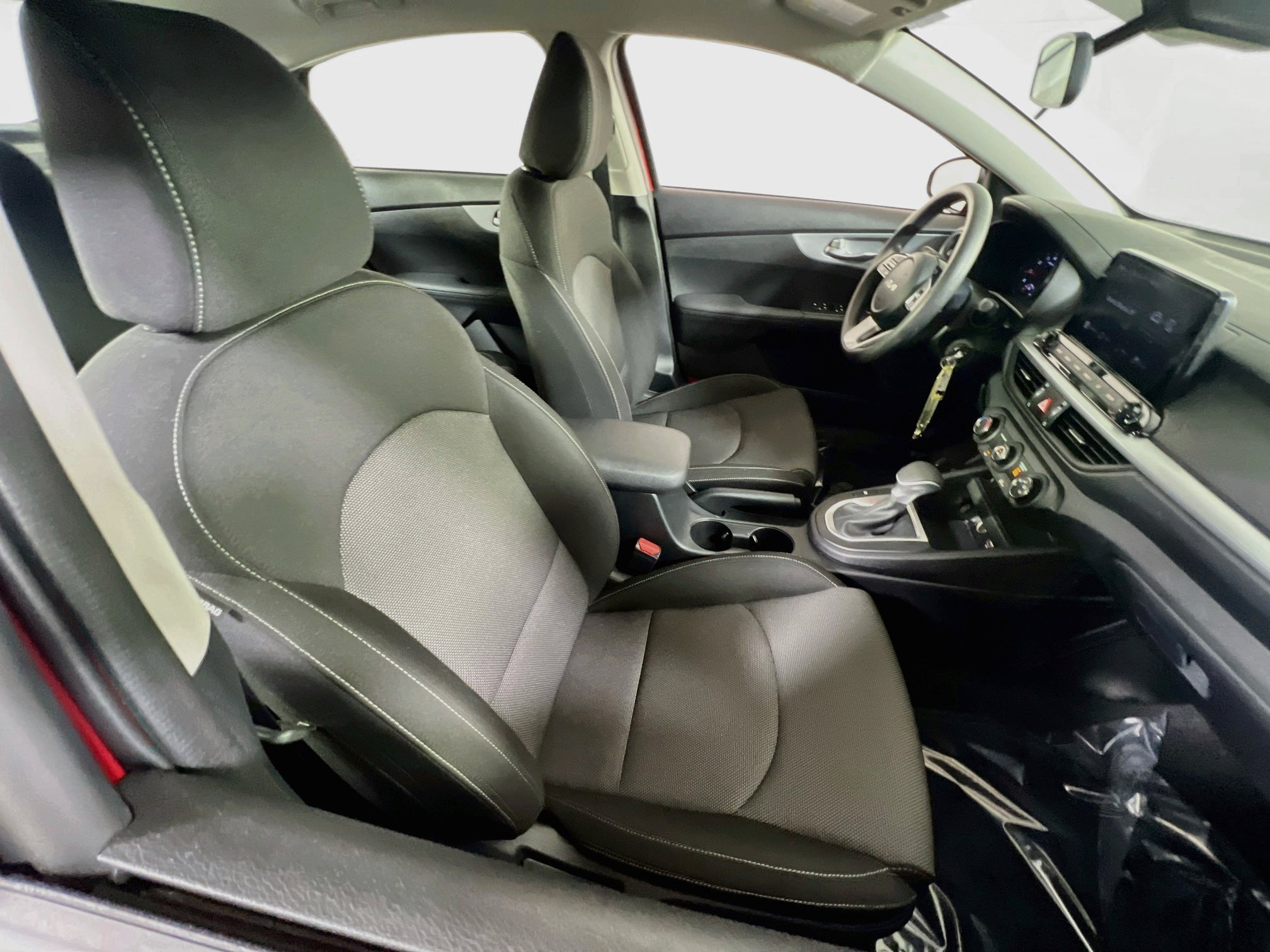 Used 2024 Kia Forte LXS w/ LXS Technology Package FWD image 25