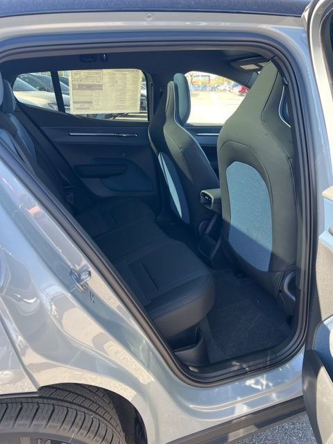 New 2026 Volvo EX30 Plus w/ Protection Package image 29