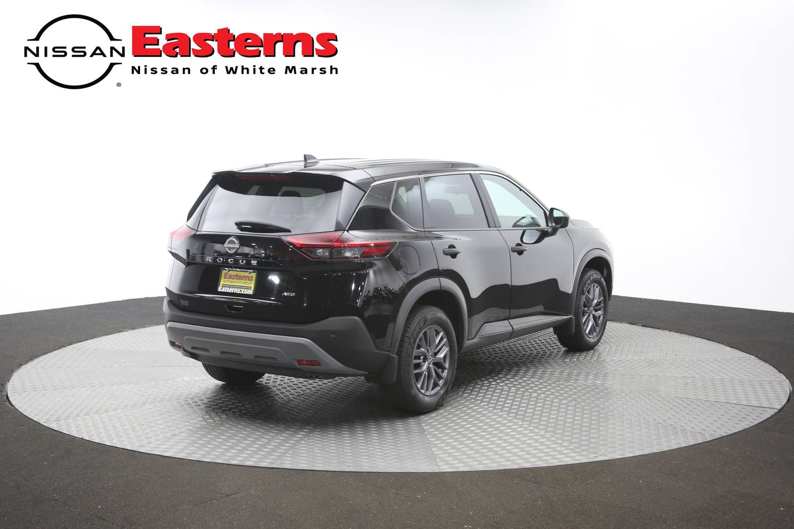 Used 2023 Nissan Rogue S AWD/4WD image 40