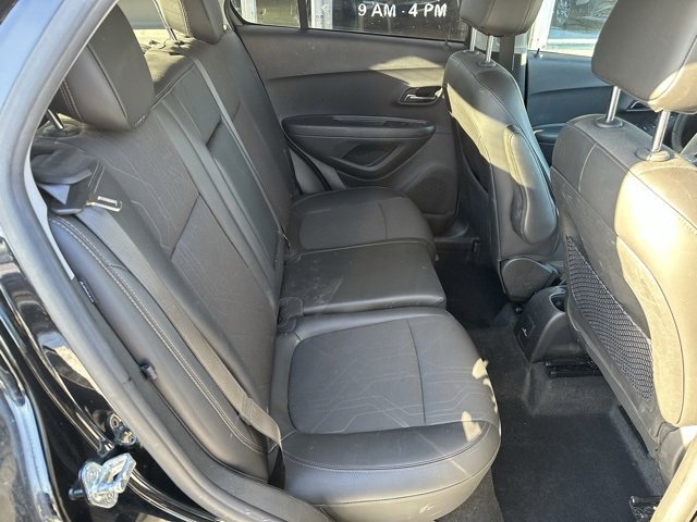 Used 2020 Chevrolet Trax LT w/ Driver Confidence Package image 18