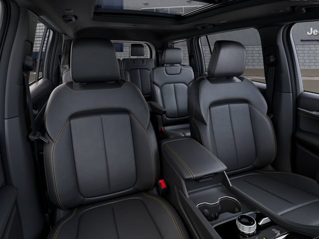 New 2026 Jeep Grand Cherokee L Limited AWD/4WD image 16