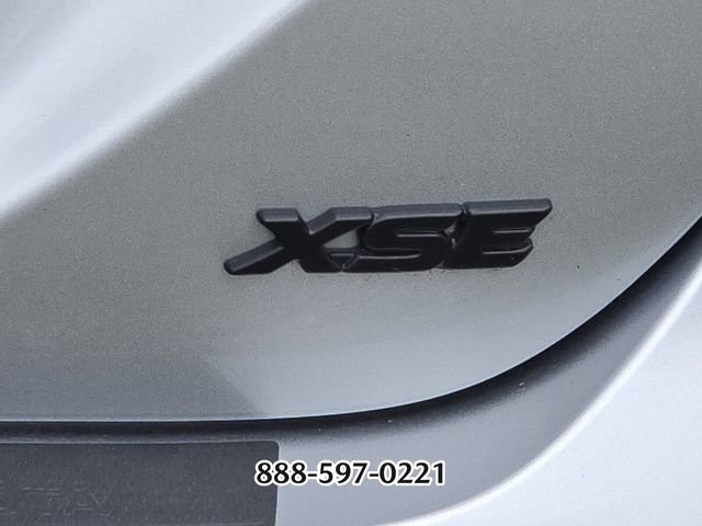 Used 2022 Toyota Camry XSE FWD image 6