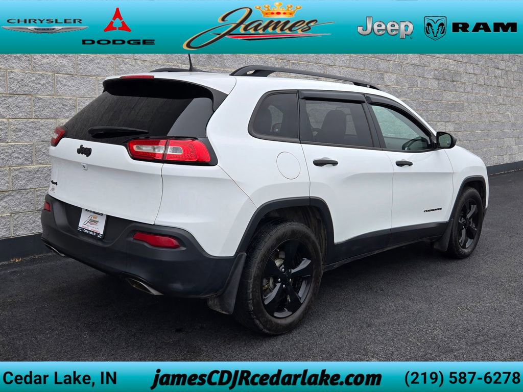 Used 2017 Jeep Cherokee Sport AWD/4WD image 5
