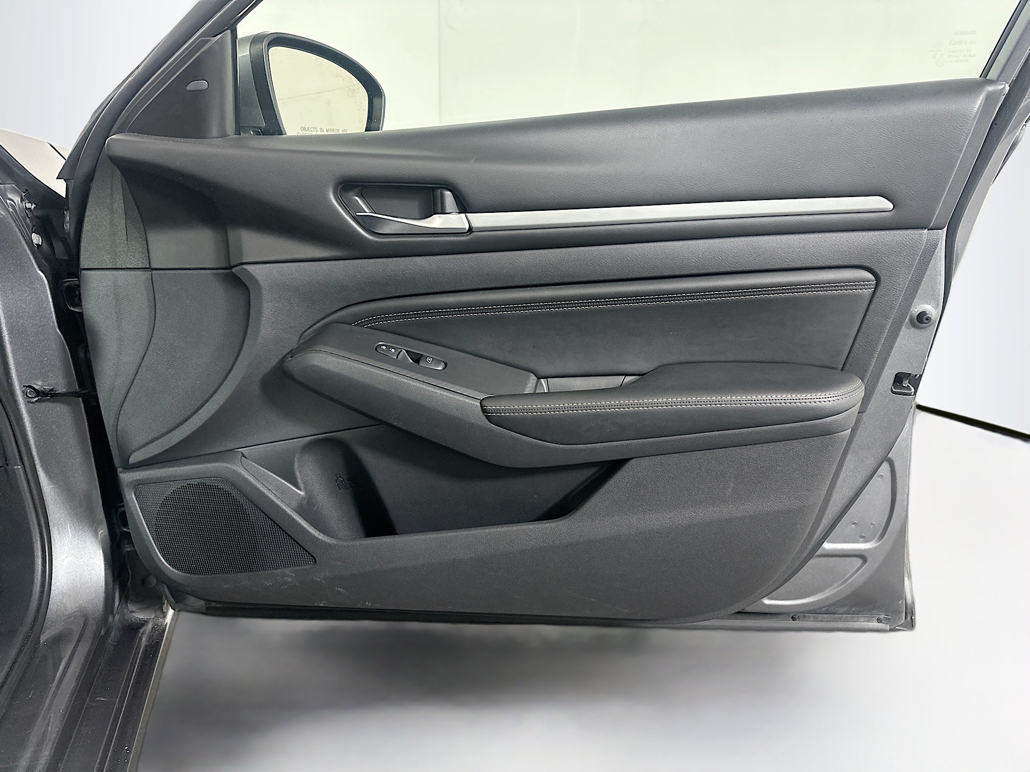 Used 2019 Nissan Altima 2.5 SV FWD image 32