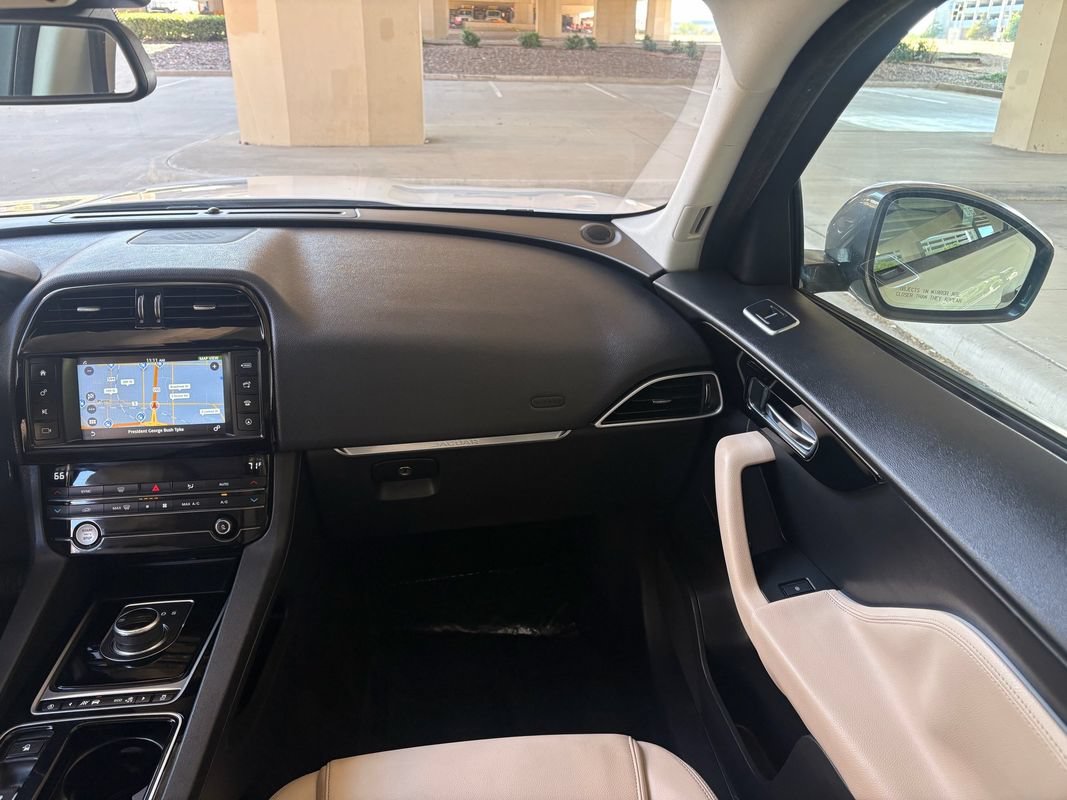 Used 2018 Jaguar F-PACE Premium AWD/4WD image 12
