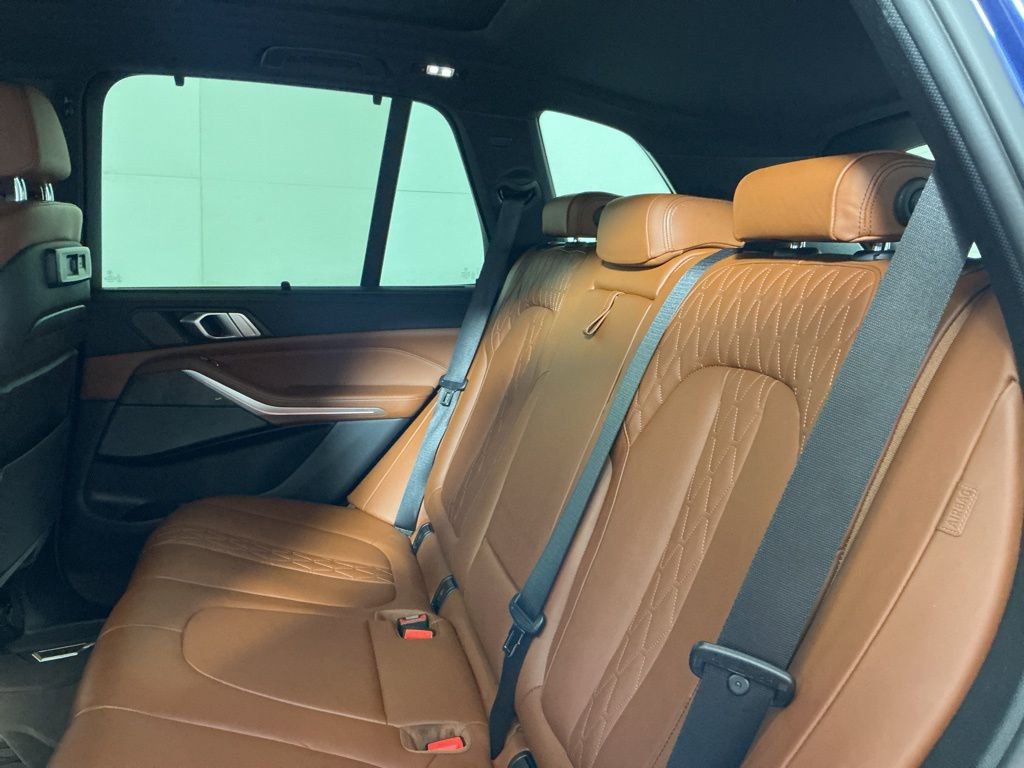 Used 2021 BMW X5 xDrive40i w/ M Sport Package AWD/4WD image 26