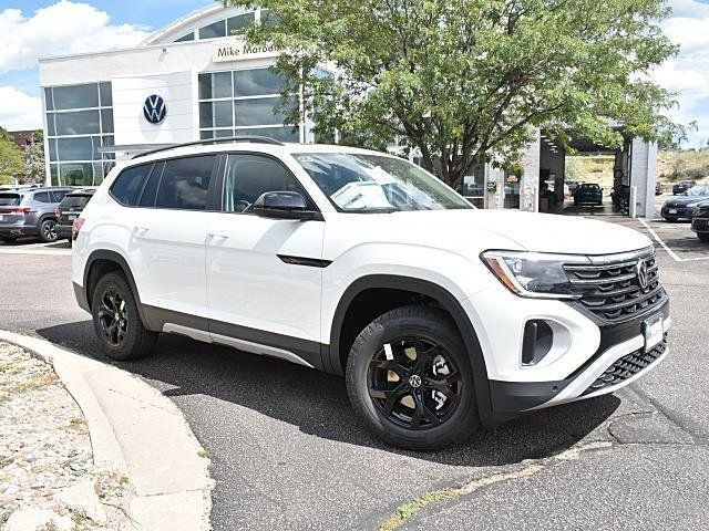 New 2026 Volkswagen Atlas Peak Edition AWD/4WD image 2