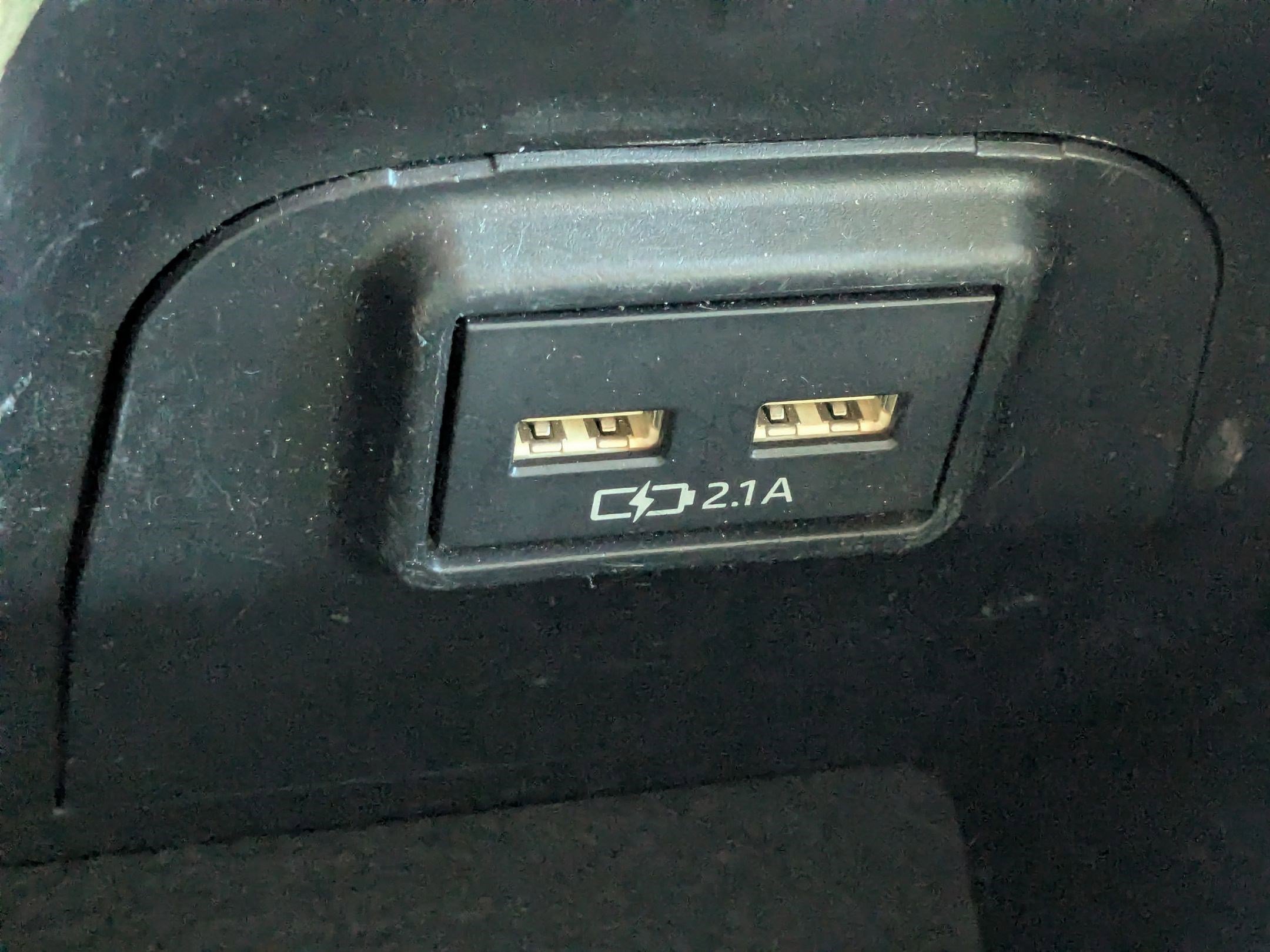 Used 2021 Toyota RAV4 XLE Premium image 29