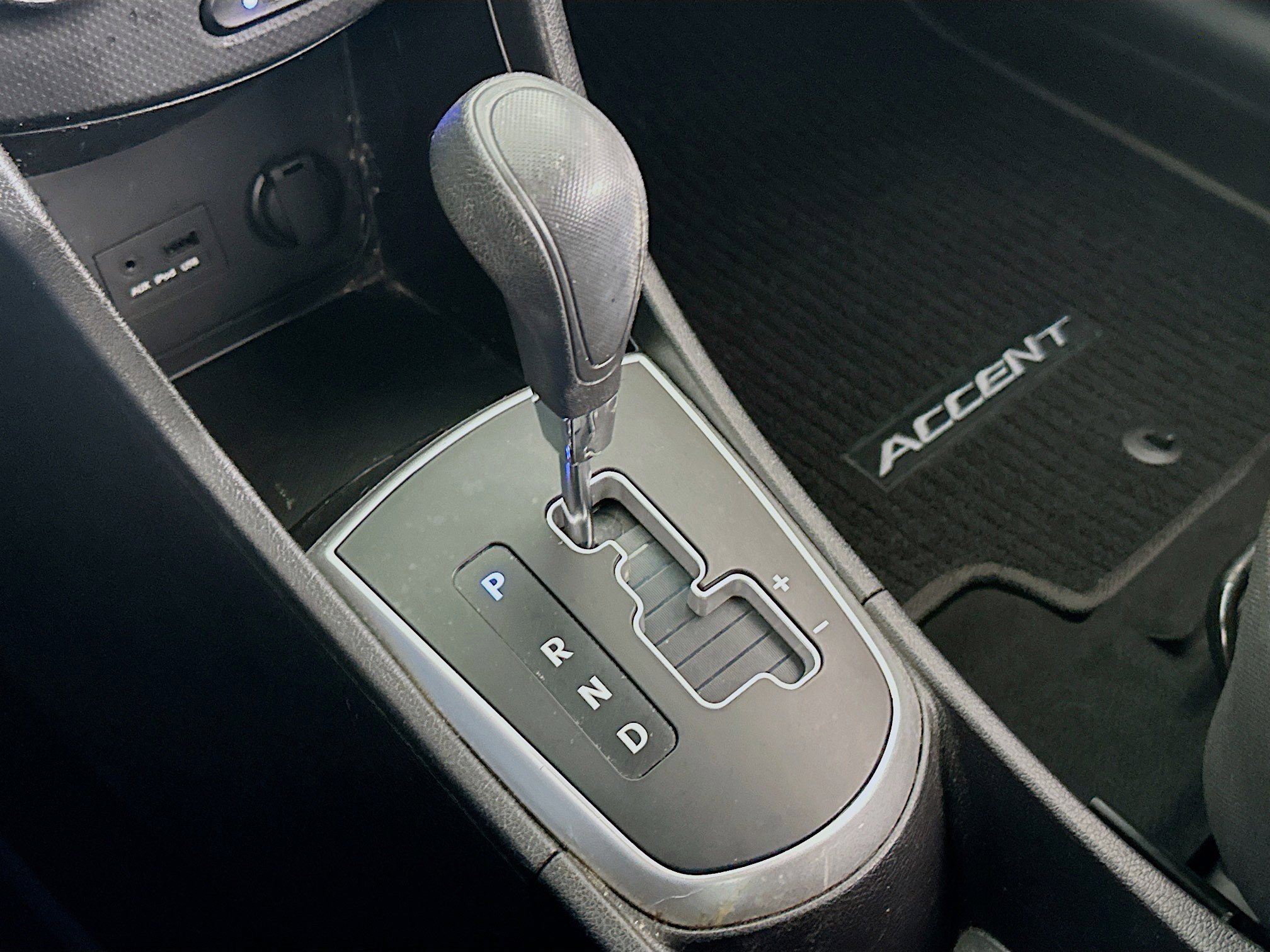 Used 2013 Hyundai Accent GS image 23