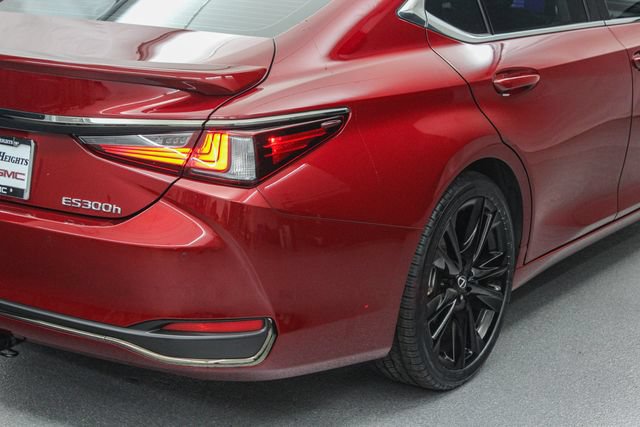 Used 2025 Lexus ES 300h F Sport w/ Accessory Package (Z2) FWD image 11