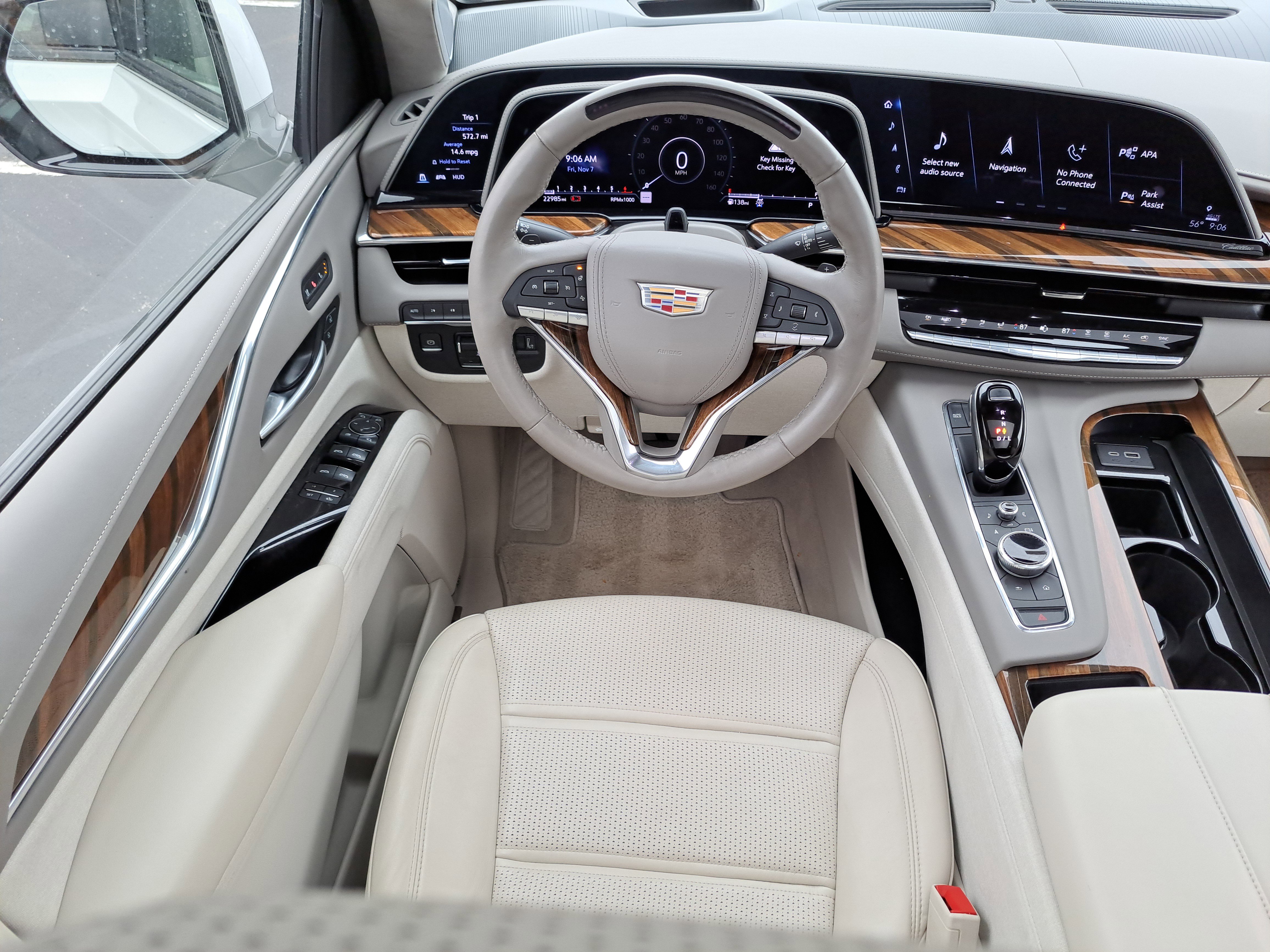 Used 2024 Cadillac Escalade ESV Sport Platinum w/ LPO, ONYX Package image 12