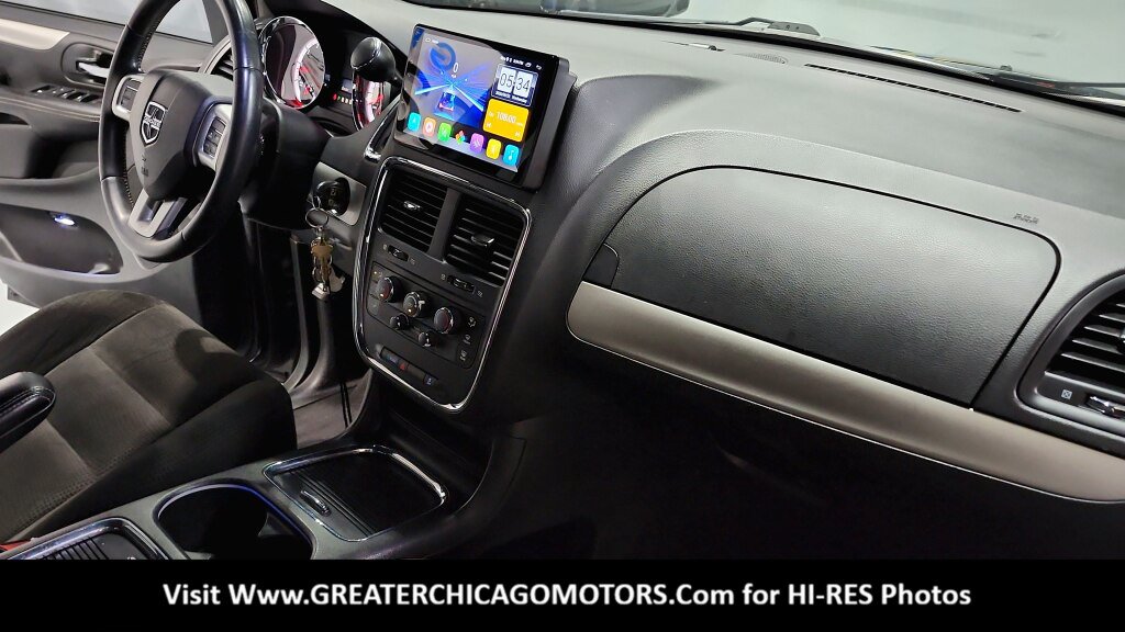 Used 2015 Dodge Grand Caravan SXT w/ Blacktop Package FWD image 37