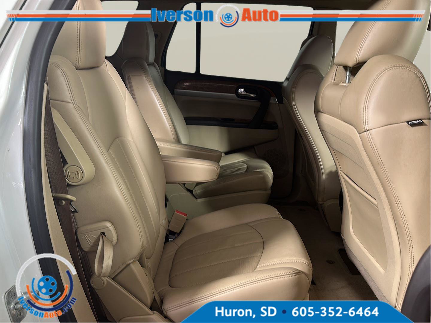 Used 2011 Buick Enclave CXL w/ Trailering Provision Package AWD/4WD image 31