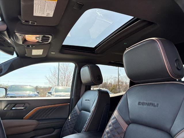 Certified 2024 GMC Canyon Denali AWD/4WD image 17