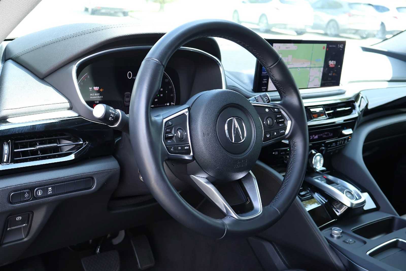 Certified 2025 Acura MDX FWD image 2