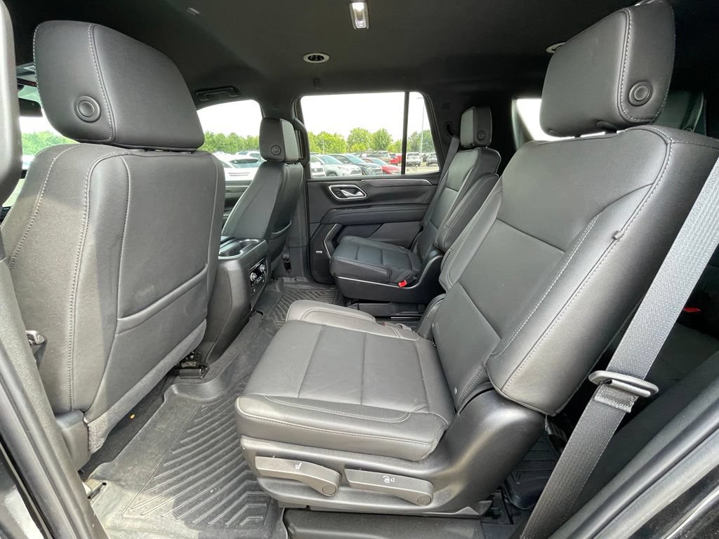 Used 2024 Chevrolet Tahoe Z71 w/ Luxury Package AWD/4WD image 36