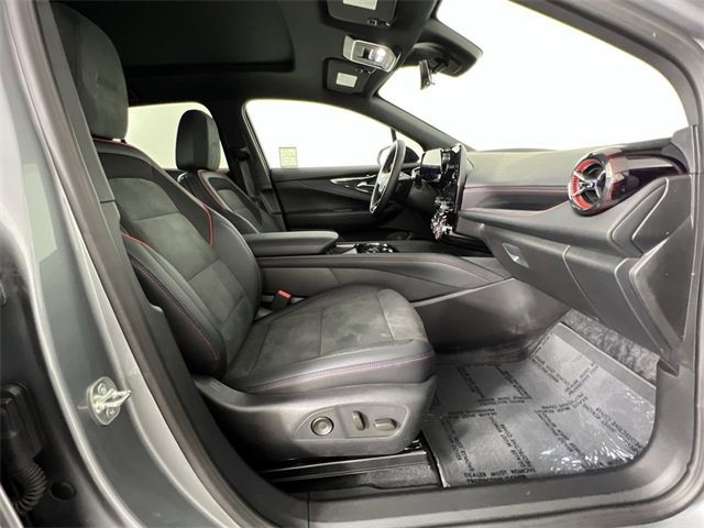 Used 2025 Chevrolet Blazer EV RS image 28