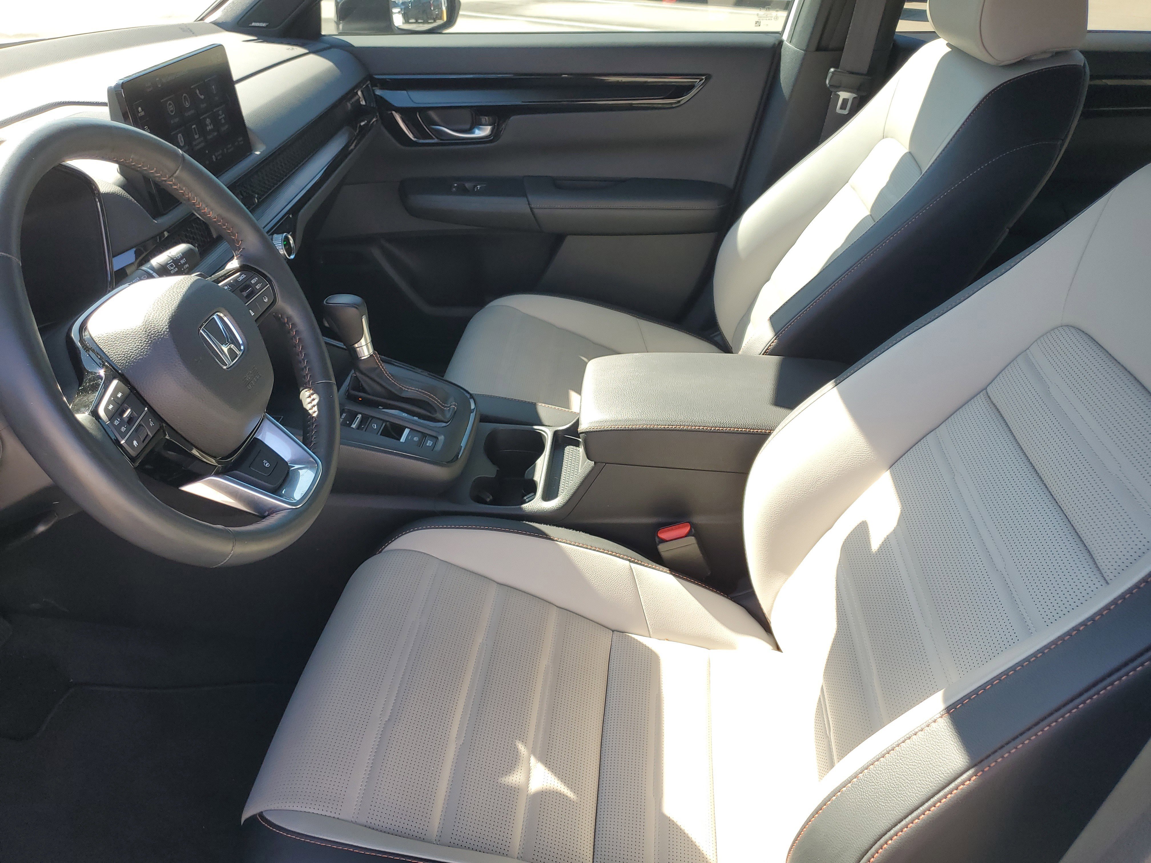 Used 2024 Honda CR-V Sport Touring image 22