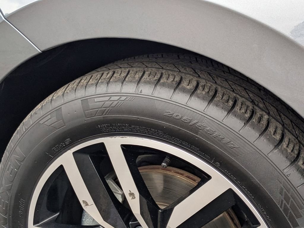 Used 2025 Volkswagen Jetta SE image 29