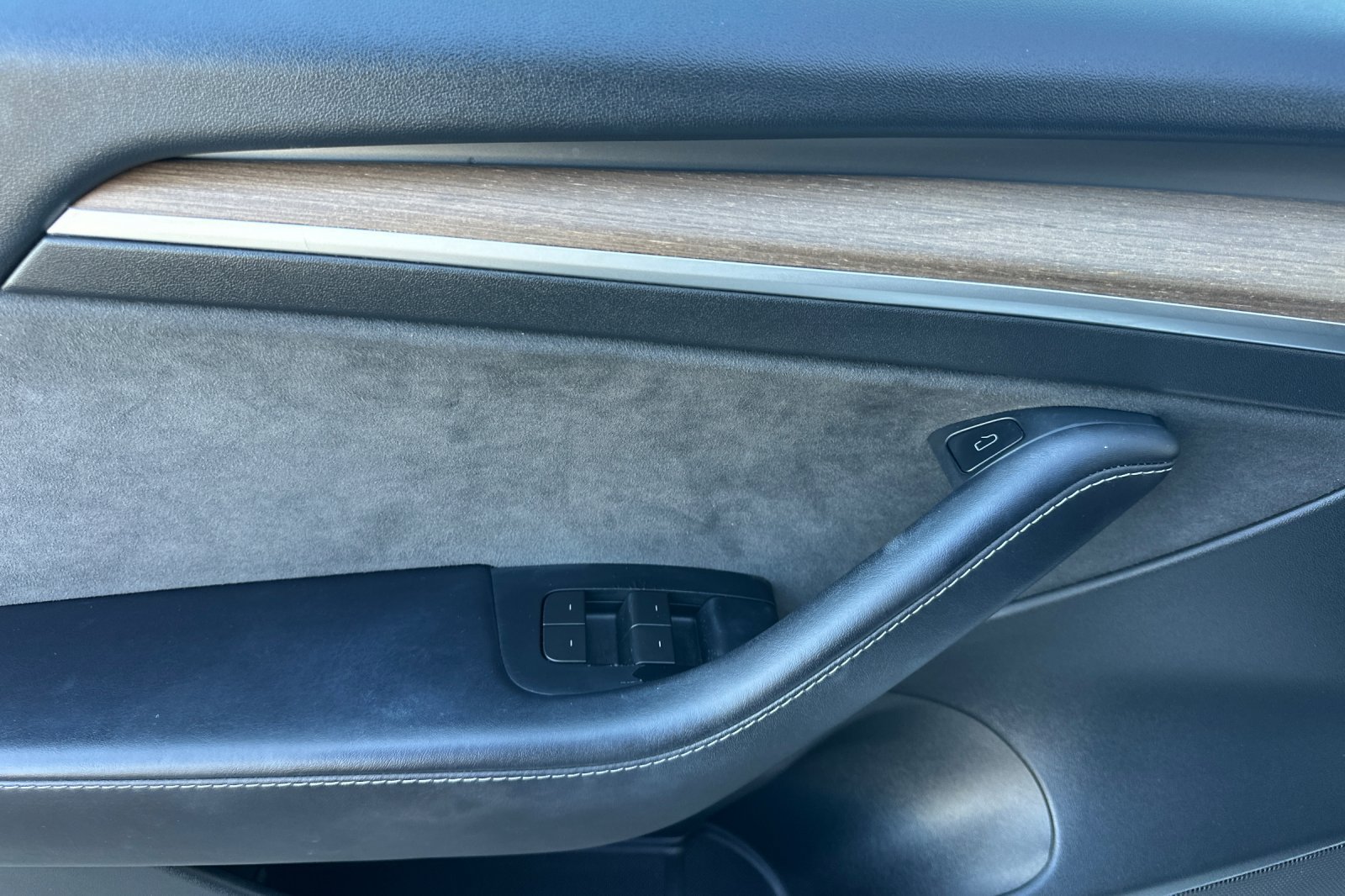 Used 2023 Tesla Model 3 Standard Range RWD image 11