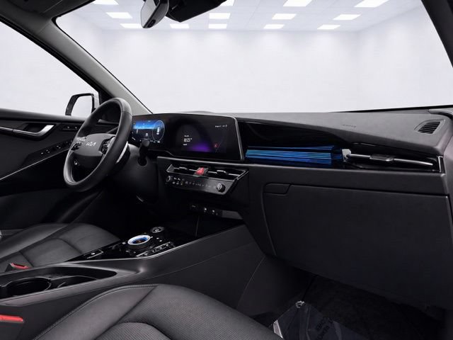 Used 2023 Kia Niro Wave w/ Wave Preserve Package FWD image 16