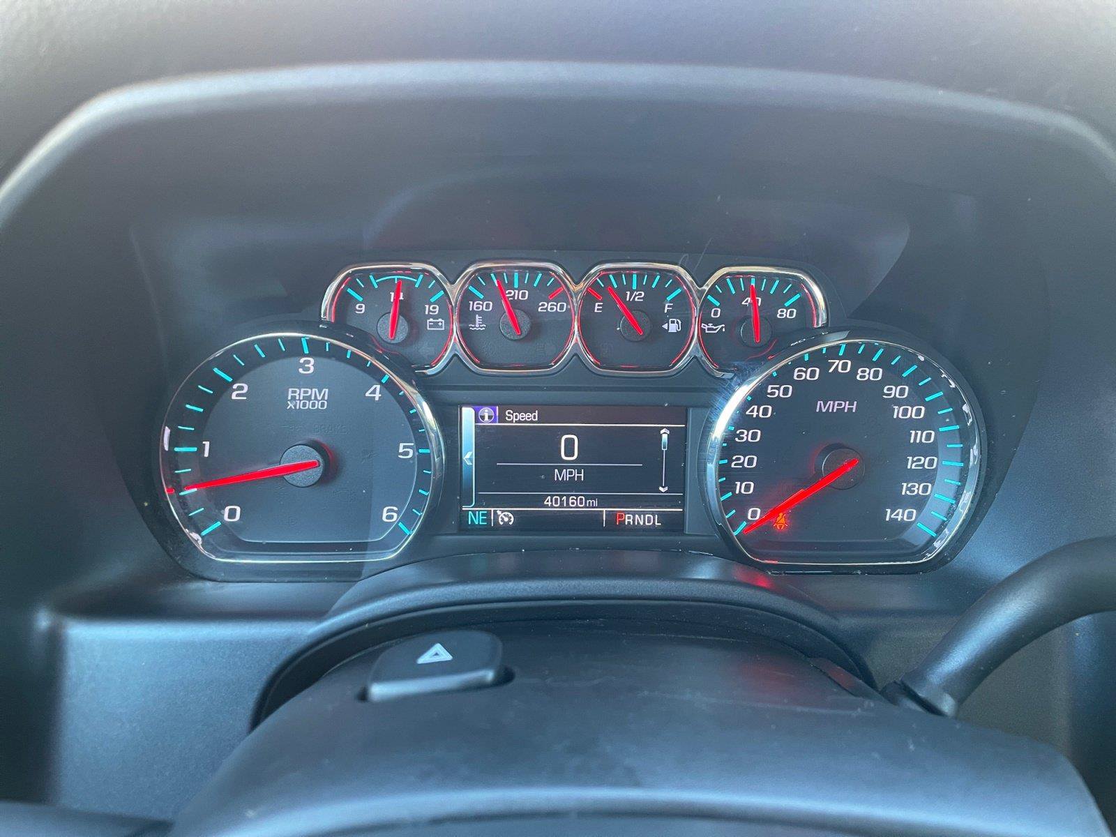 Used 2019 Chevrolet Silverado 1500 LT AWD/4WD image 25