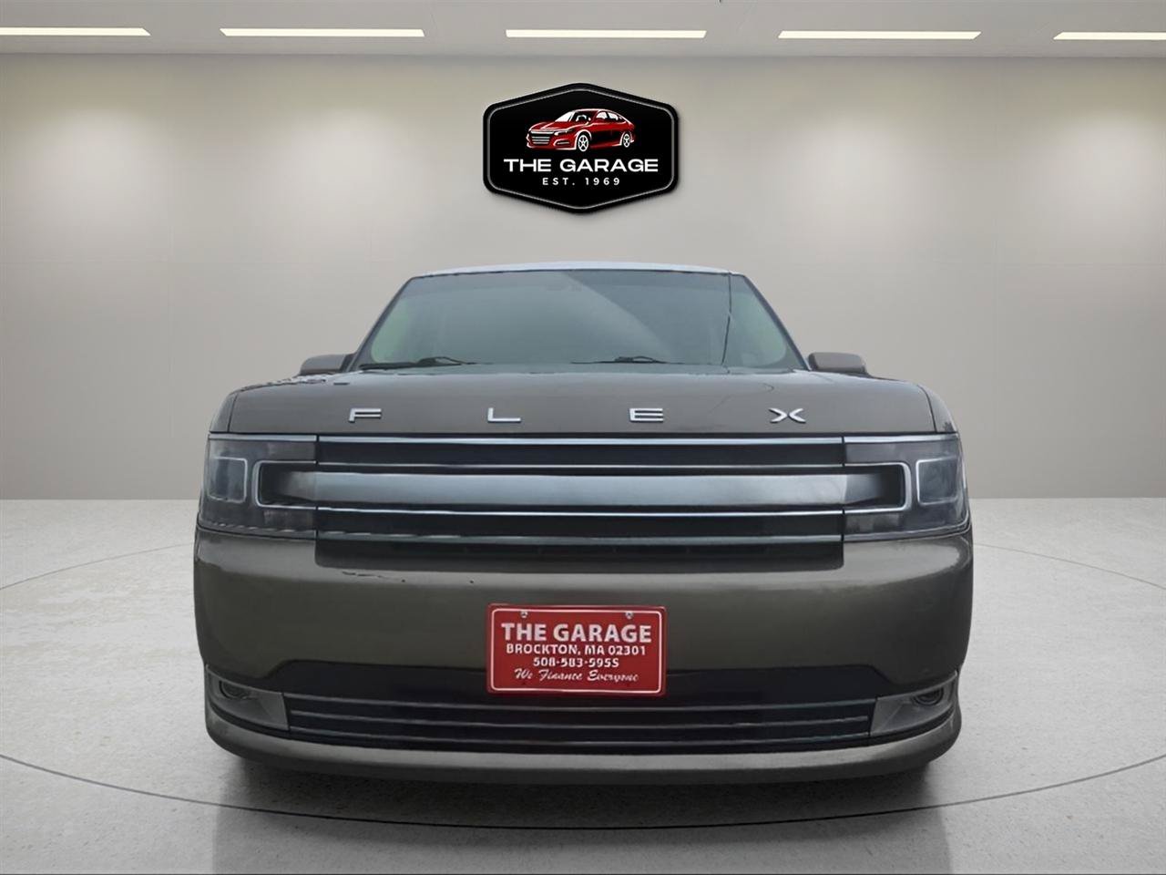 Used 2014 Ford Flex Limited w/ Equipment Group 303A AWD/4WD image 2