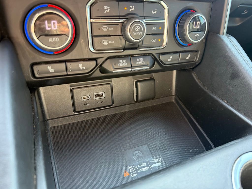 Used 2022 Chevrolet Tahoe LT w/ Luxury Package image 19