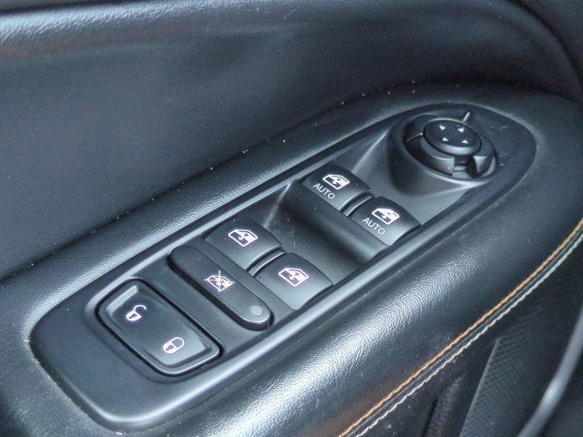 Used 2018 Jeep Compass Latitude w/ Popular Equipment Group AWD/4WD image 23
