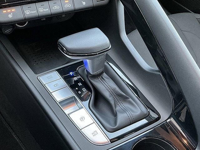 Used 2023 Hyundai Elantra SEL w/ Convenience Package image 22