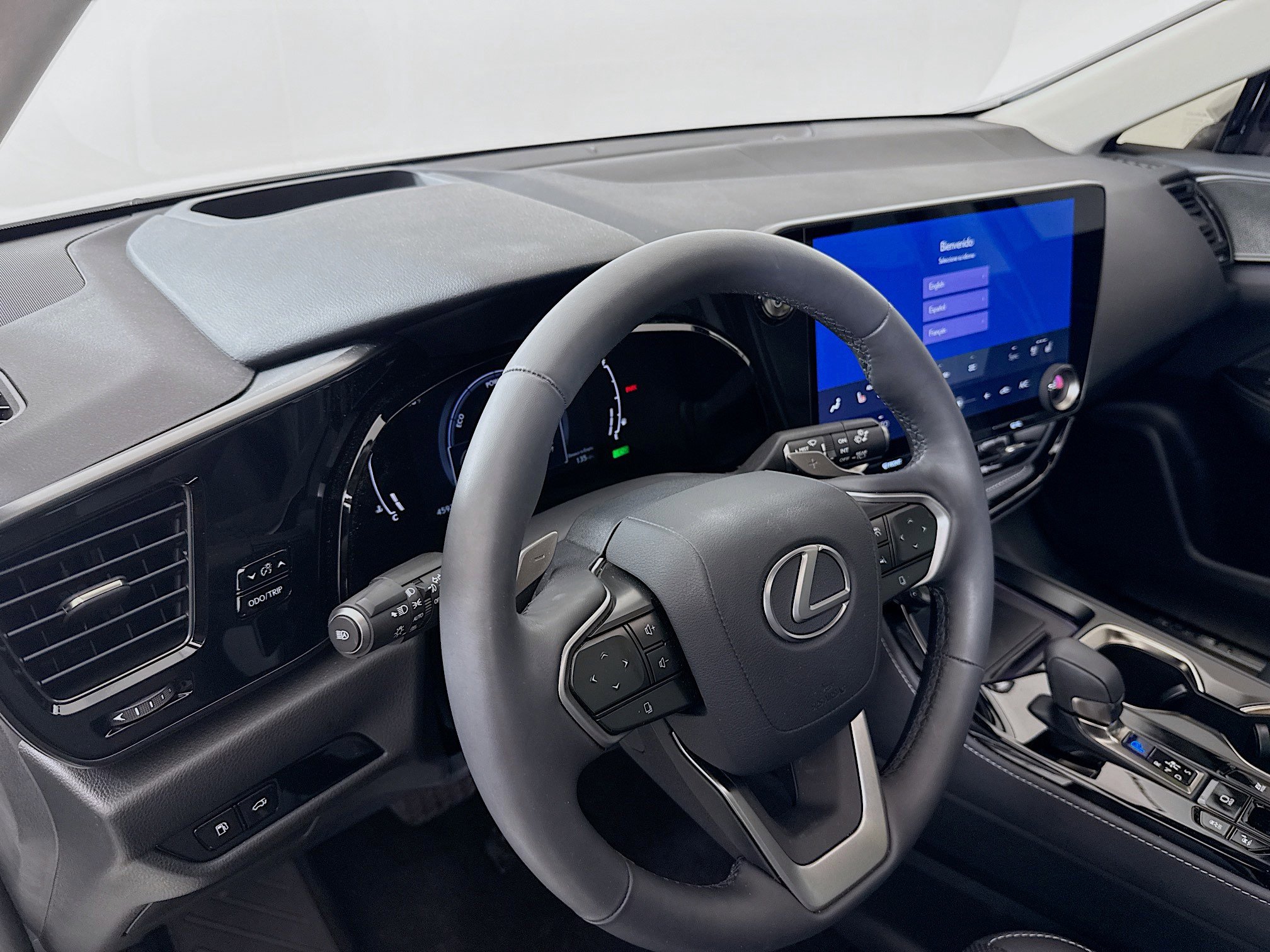 Used 2025 Lexus NX 350h AWD w/ Cold Area Package image 9