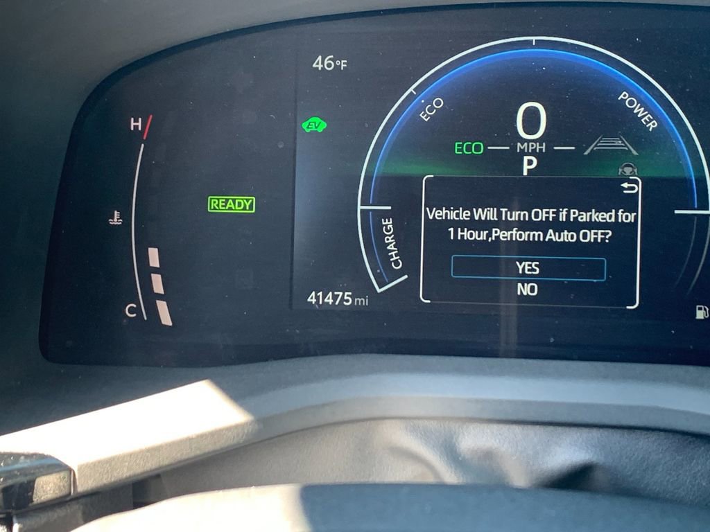 Used 2025 Toyota Camry LE FWD image 30