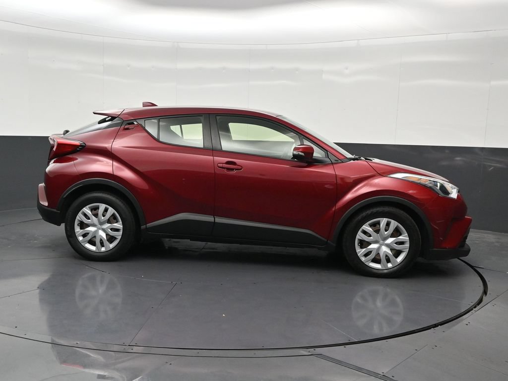 Used 2019 Toyota C-HR LE FWD image 7