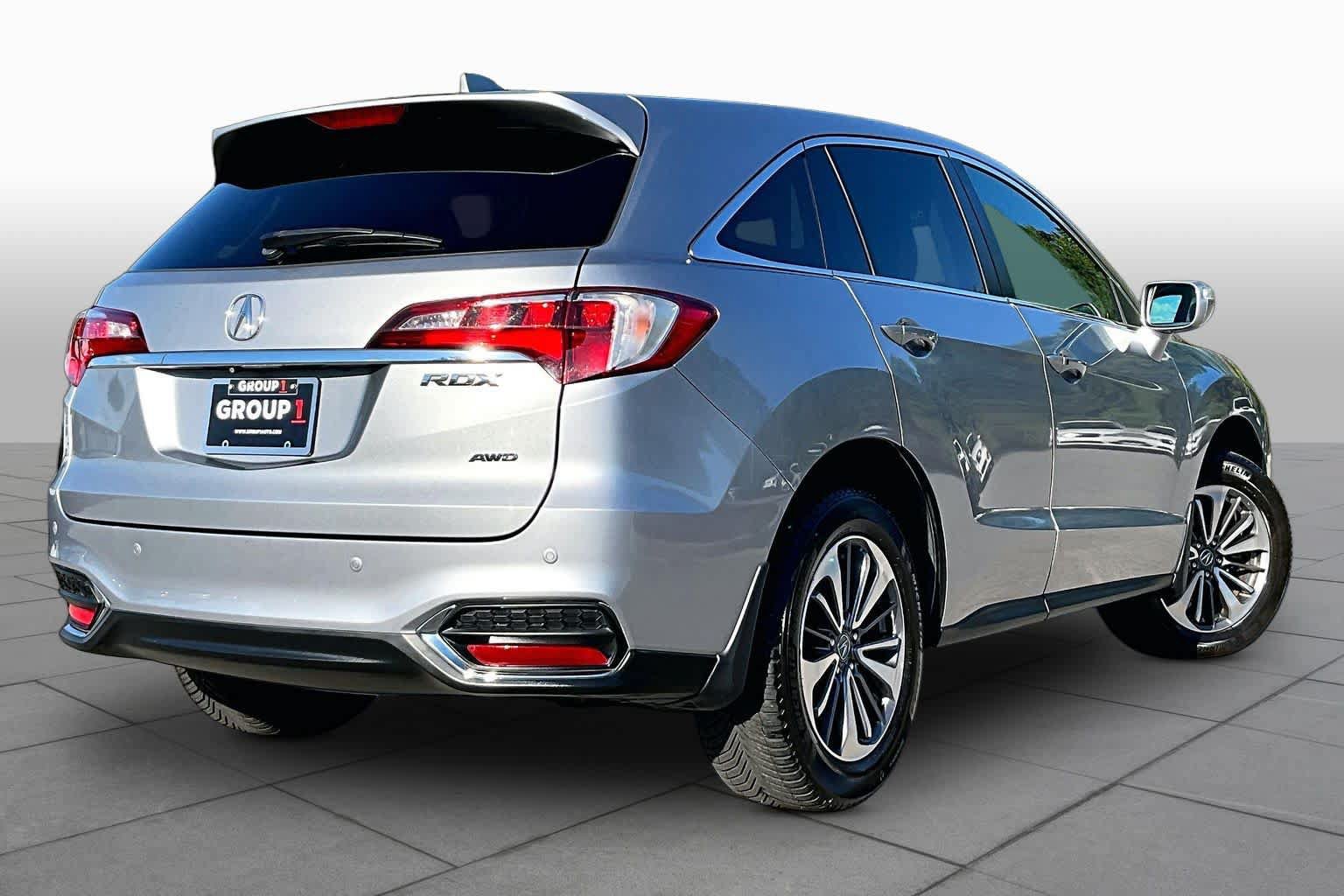 Used 2018 Acura RDX w/ Advance Package AWD/4WD image 12