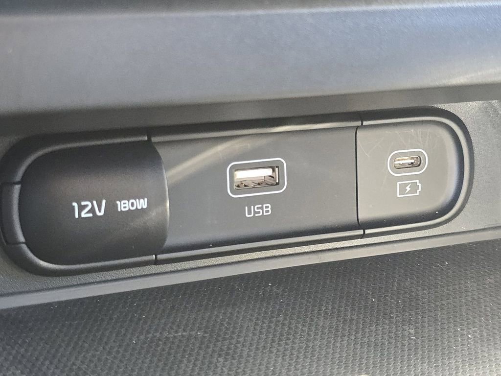 Used 2023 Kia Soul S image 31
